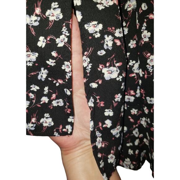 About A Girl Black Floral Keyhole Blouse L – Boho Romantic Whimsy Cottagecore - Picture 7 of 9